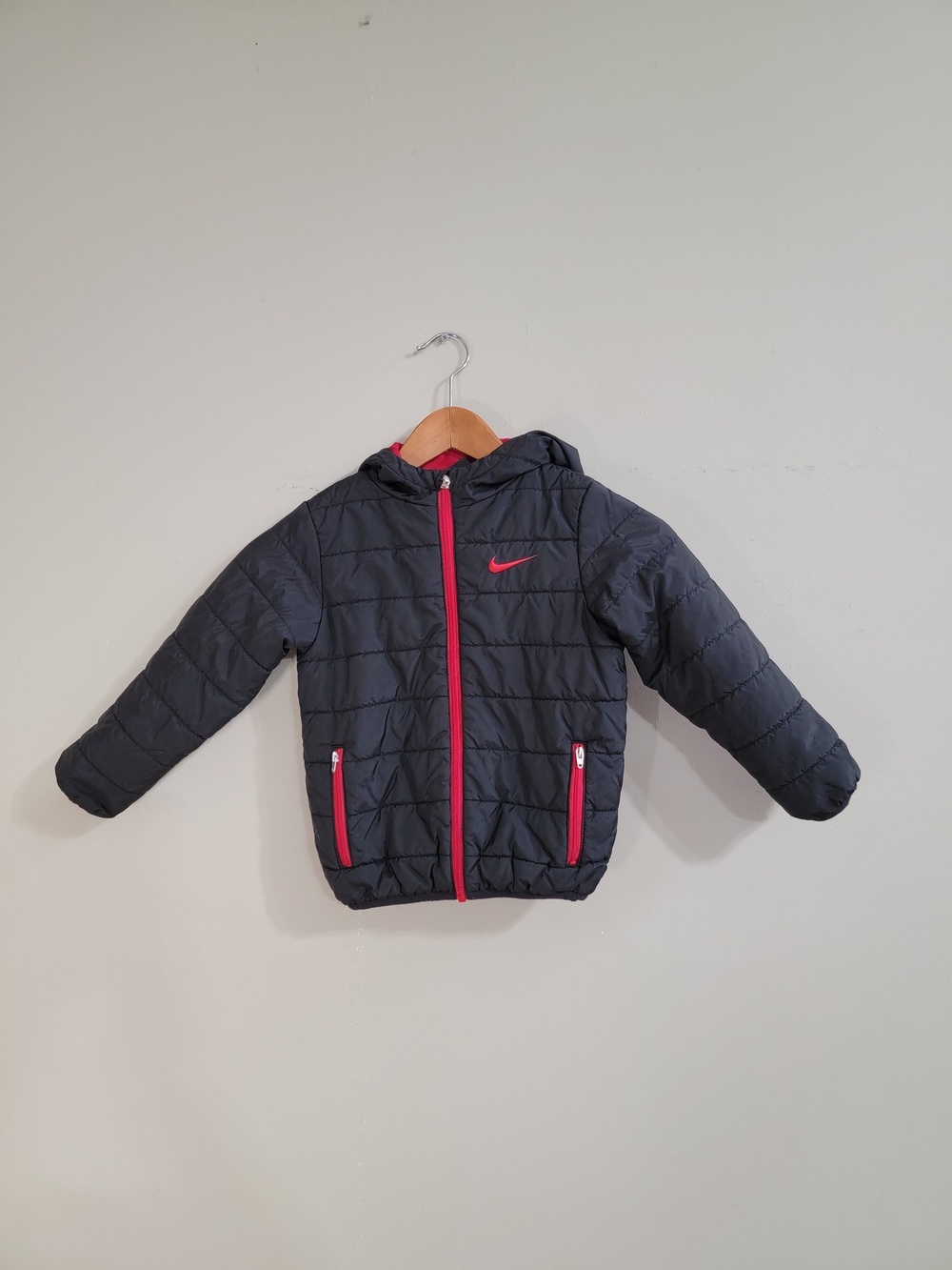 Nike Kids Black Puffer Jacket with Red Trim Size 4